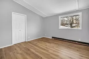 831 Opal Dr, Valparaiso, IN 46383 - Photo 14