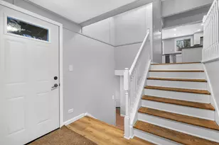 831 Opal Dr, Valparaiso, IN 46383 - Photo 2