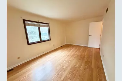 1439 Elm Court, Schererville, IN 46375 - Photo 8