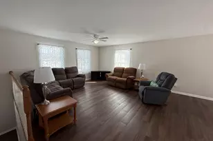 1622 N Circle View Ln, La Porte, IN 46350 - Photo 6