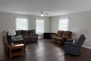 1622 N Circle View Ln, La Porte, IN 46350 - Photo 2