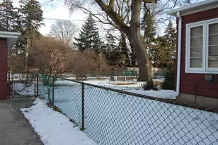 7435 Olcott Ave, Hammond, IN 46323 - Photo 8