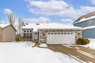 17 Browning Ln, Valparaiso, IN 46383 - Photo 2