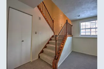 2302 Yorktowne Drive, Valparaiso, IN 46383 - Photo 6