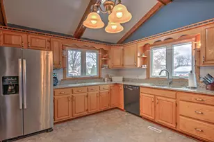 516 E North St, Crown Point, IN 46307 - Photo 6