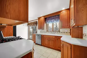 54 Dogwood Dr, La Porte, IN 46350 - Photo 8