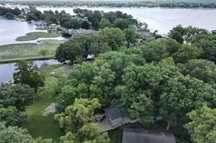 54 Dogwood Dr, La Porte, IN 46350 - Photo 1