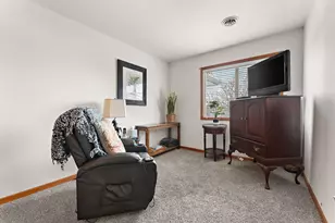 1725 Homan Dr, Schererville, IN 46375 - Photo 16