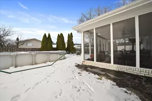 9212 Greenwood Ave, Munster, IN 46321 - Photo 38