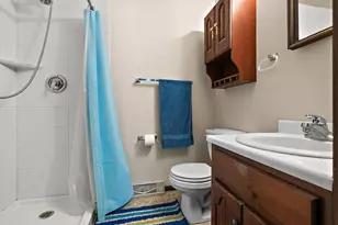 2104 Dunwoody Dr, Valparaiso, IN 46383 - Photo 16