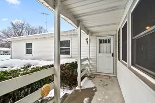 2104 Dunwoody Dr, Valparaiso, IN 46383 - Photo 26