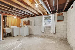 2955 W 74th Ave, Merrillville, IN 46410 - Photo 12