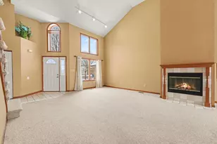 1341 W 94th Ct, Crown Point, IN 46307 - Photo 8