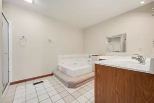 1341 W 94th Ct, Crown Point, IN 46307 - Photo 14