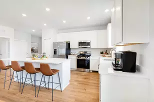 8698 Graystone Dr, Lowell, IN 46356 - Photo 4