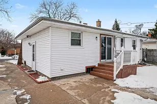 7845 Van Buren Ave, Munster, IN 46321 - Photo 28