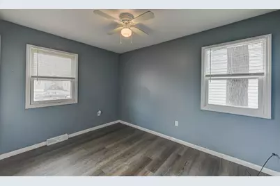 837 Spruce Street, Hammond, IN 46324 - Photo 10