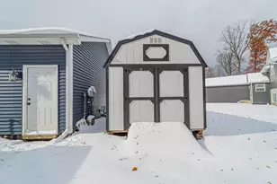 695 Cross Meadows Dr, Valparaiso, IN 46385 - Photo 30