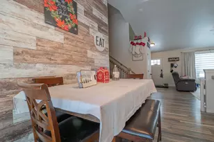 695 Cross Meadows Dr, Valparaiso, IN 46385 - Photo 10