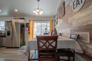 695 Cross Meadows Dr, Valparaiso, IN 46385 - Photo 12