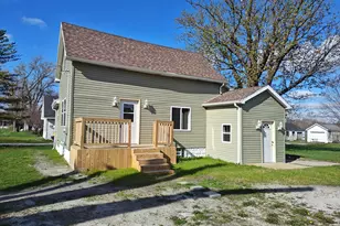 301 N Starke St, Hamlet, IN 46532 - Photo 14