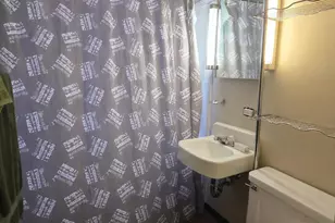 629 Hamlin St, Gary, IN 46406 - Photo 6