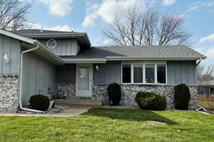 3093 Fairhaven Cir, Crown Point, IN 46307 - Photo 2