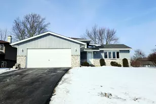 3093 Fairhaven Cir, Crown Point, IN 46307 - Photo 4