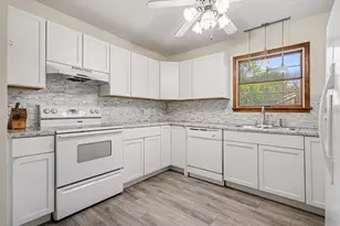 1624 Fox Point Dr, Chesterton, IN 46304 - Photo 6
