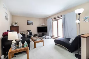 1624 Fox Point Dr, Chesterton, IN 46304 - Photo 2