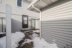 2617 Knollwood Dr, Crown Point, IN 46307 - Photo 2