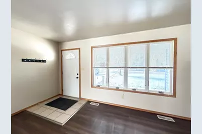 9103 Estates Drive, Demotte, IN 46310 - Photo 12