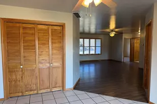 9103 Estates Dr, Demotte, IN 46310 - Photo 14