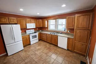 301 N Range St, Wolcott, IN 47995 - Photo 4