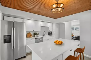 1803 N Indiana St, Griffith, IN 46319 - Photo 2