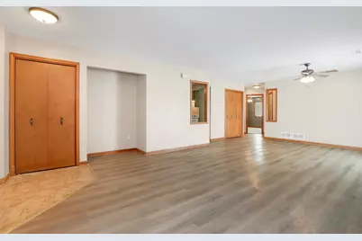 1827 W Ash Street, Griffith, IN 46319 - Photo 4