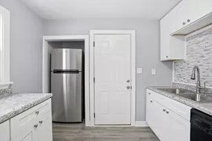 4101 Liverpool Rd, Lake Station, IN 46405 - Photo 16