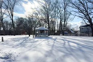 1239 Fox Hollow Dr, Chesterton, IN 46304 - Photo 4