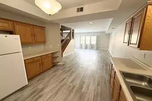 1239 Fox Hollow Dr, Chesterton, IN 46304 - Photo 6