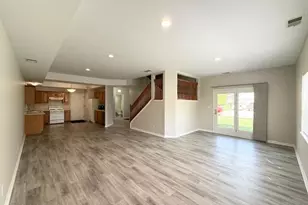 1239 Fox Hollow Dr, Chesterton, IN 46304 - Photo 8