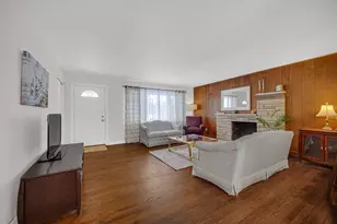 622 E 54th Ave, Merrillville, IN 46410 - Photo 4