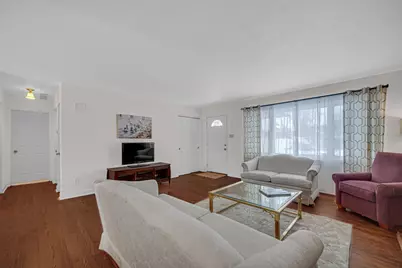 622 E 54th Avenue, Merrillville, IN 46410 - Photo 8