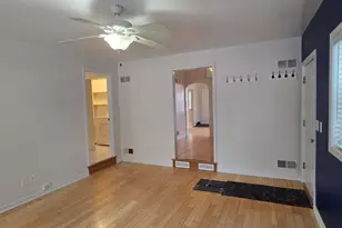 801 N Shelby St, Gary, IN 46403 - Photo 22