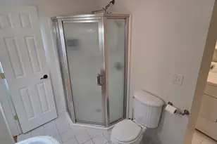 801 N Shelby St, Gary, IN 46403 - Photo 30