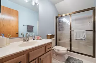 1555 Maumee Dr, Valparaiso, IN 46385 - Photo 20