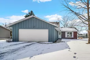 1515 W 94th Ave, Crown Point, IN 46307 - Photo 2