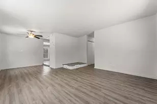 4079 Missouri St, Hobart, IN 46342 - Photo 2