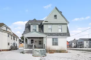 1116 Washington St, Michigan City, IN 46360 - Photo 2