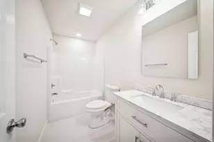 1524 Woodland Ave, Michigan City, IN 46360 - Photo 14