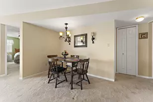 2343 99th St, Highland, IN 46322 - Photo 4